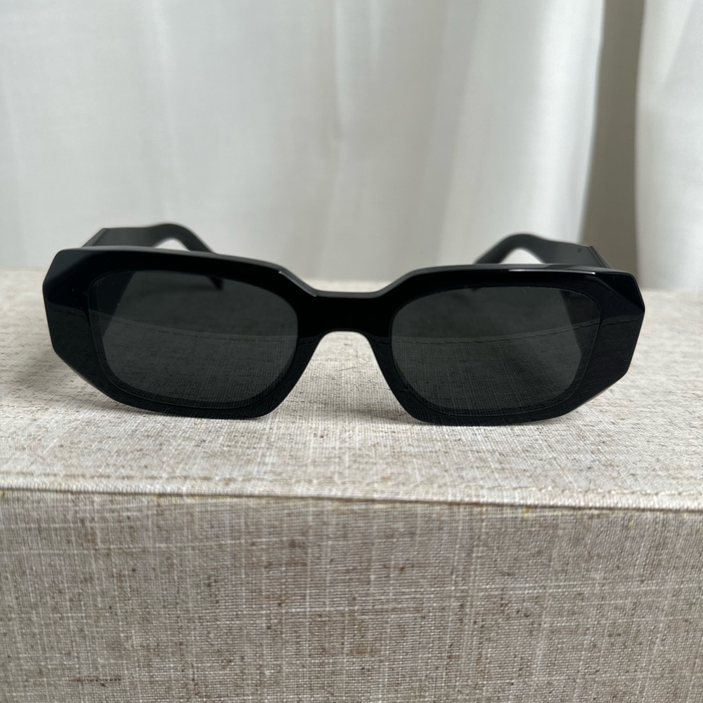 Prada Sunglasses - Picture 4 of 6